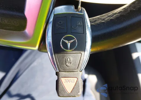 2015 Mercedes-Benz C 350 Sport из США, поврежденный, VIN WDDGJ5HBXFG422362